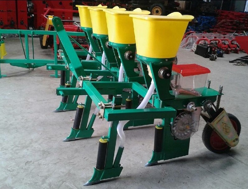 高效精準作業 4行施肥精密玉米播種機2BYSF-4的技術特點與應用價值